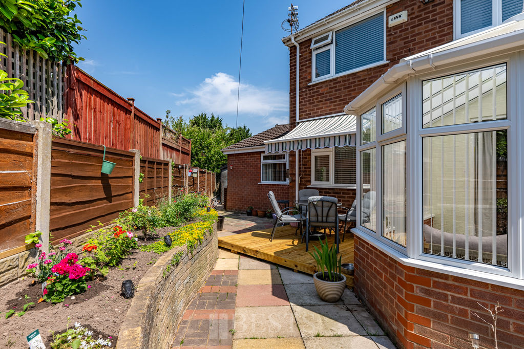 Ludlow Crescent